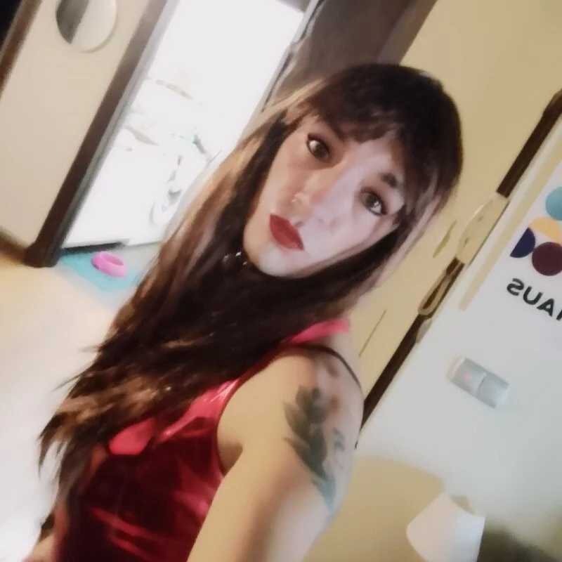 Iuneeesex — FansOnlyX creator profile