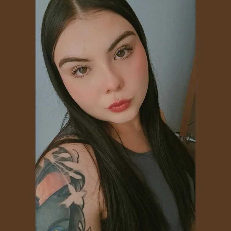 Julieth85_ — FansOnlyX creator profile