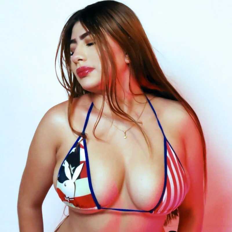 valentina_lux — FansOnlyX creator profile