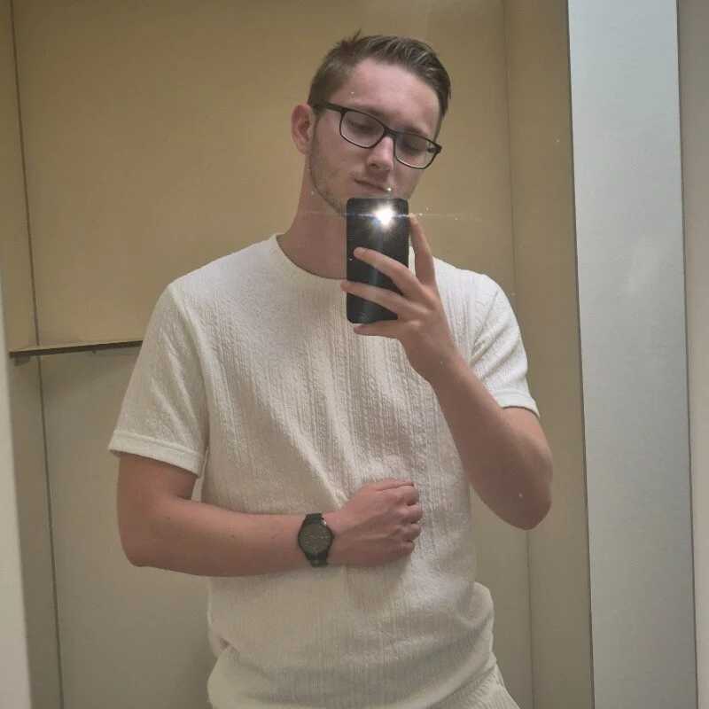 Aceyguy — FansOnlyX creator profile