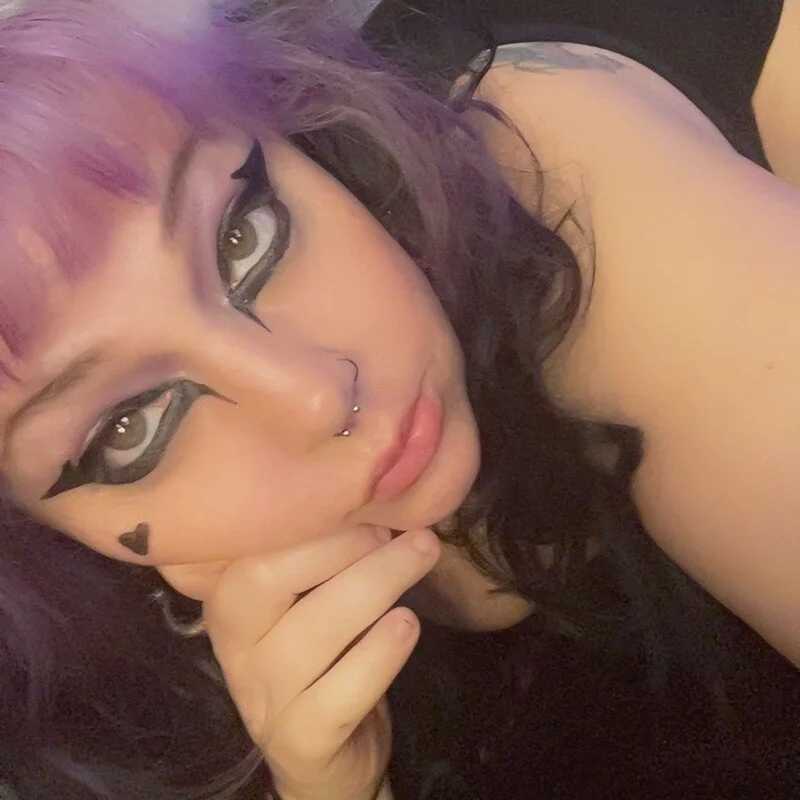LunaSynns — FansOnlyX creator profile