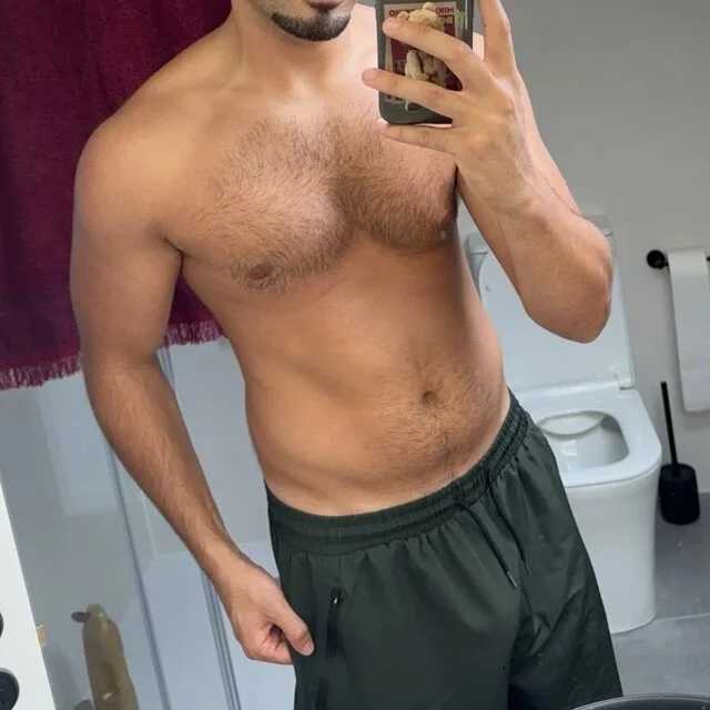 SpanishPapii21 — FansOnlyX creator profile