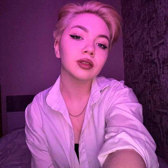 EvaLamberty — FansOnlyX creator profile