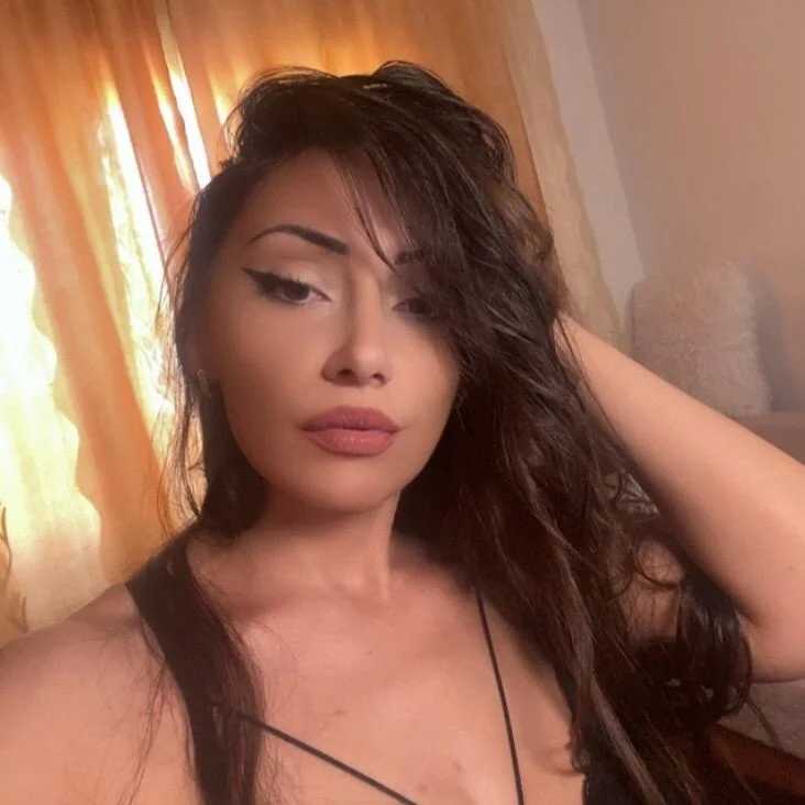 AlexissGrey — FansOnlyX creator profile