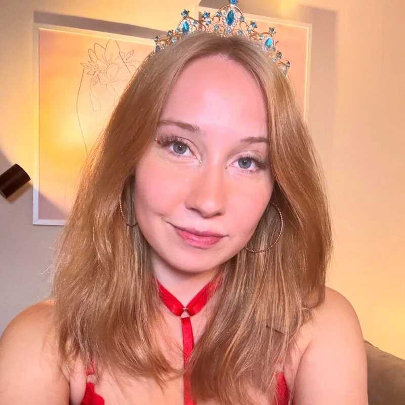Enchantyy — FansOnlyX creator profile