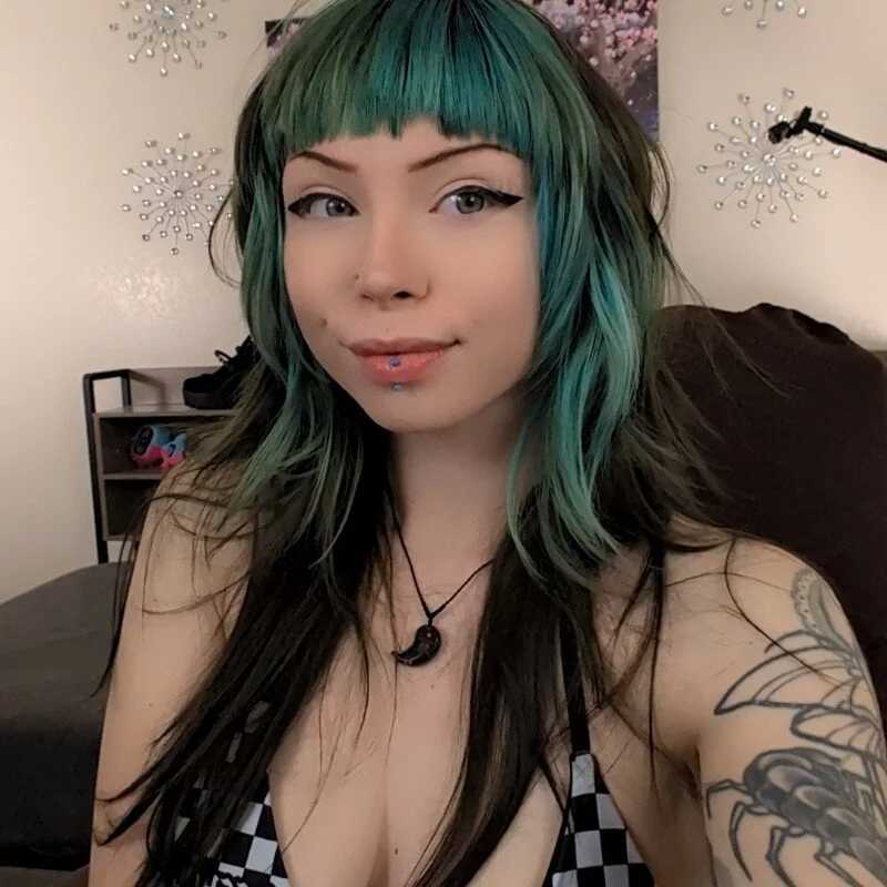 BriiBrattyXo — FansOnlyX creator profile