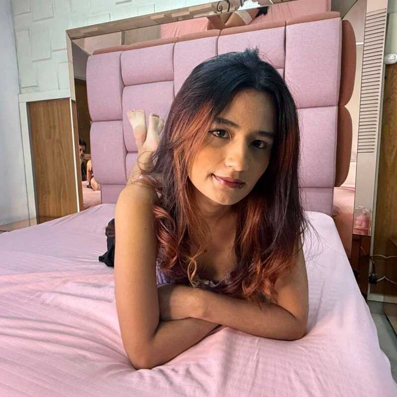 petite_phoenix — FansOnlyX creator profile