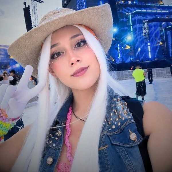 Hakudoll — FansOnlyX creator profile
