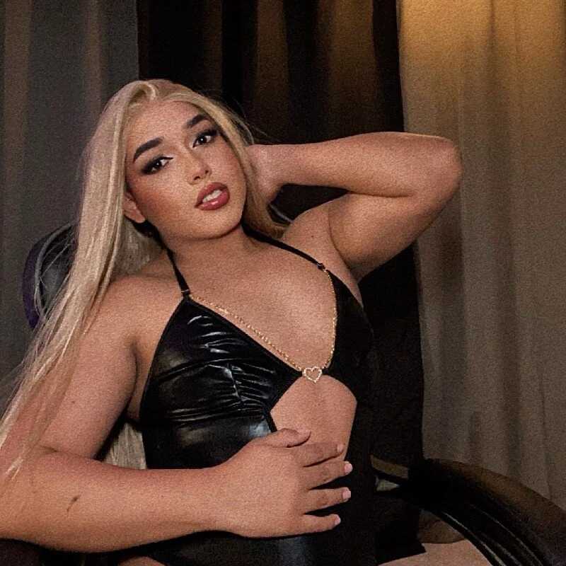 ValentinaBigCum — FansOnlyX creator profile