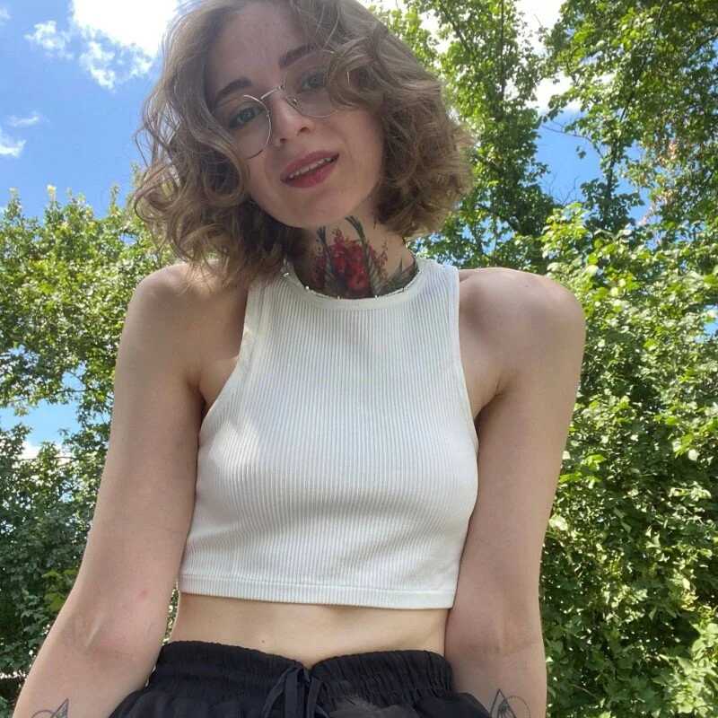 Esmi_Winter — FansOnlyX creator profile