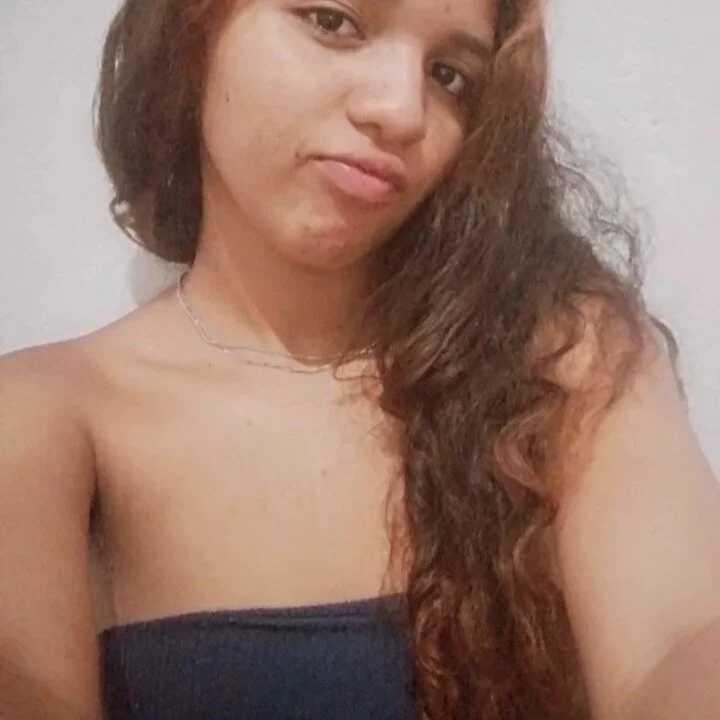 Belinhah — FansOnlyX creator profile