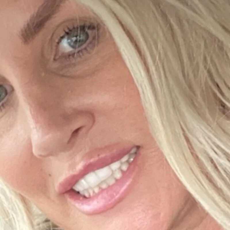 BlondeBusty-Carmen45 — FansOnlyX creator profile