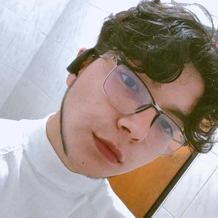 Loreenzo2331 — FansOnlyX creator profile