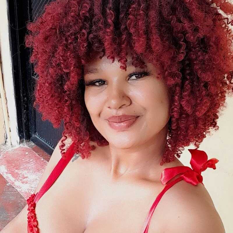 Leana25 — FansOnlyX creator profile