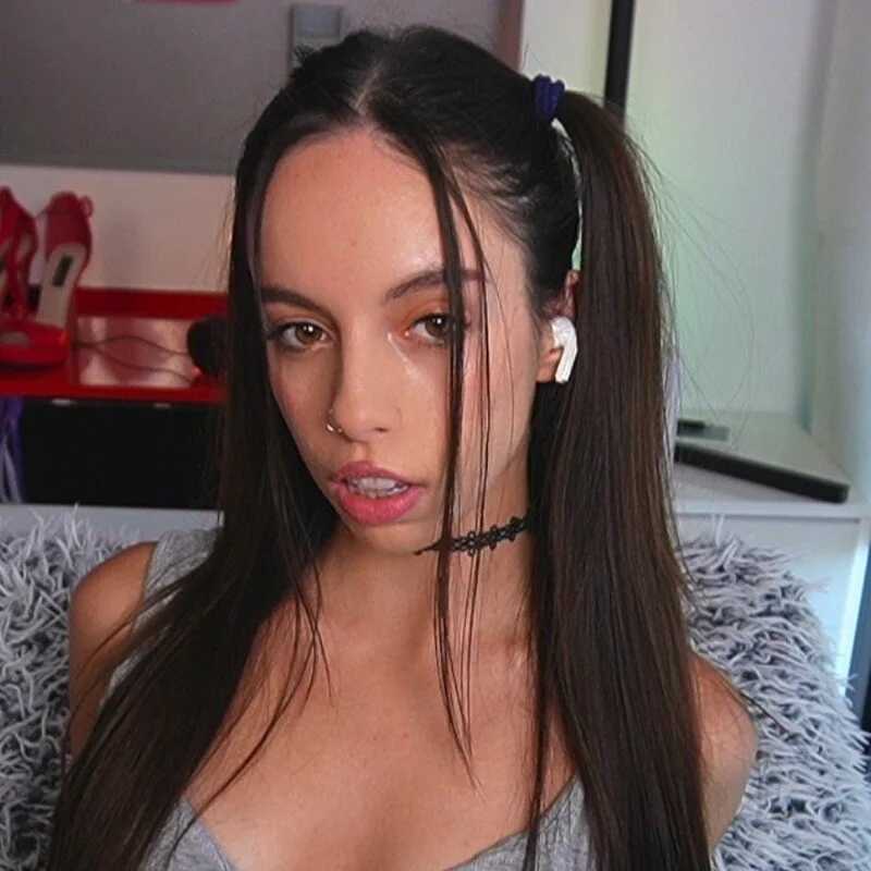 Lill_Dayna — FansOnlyX creator profile