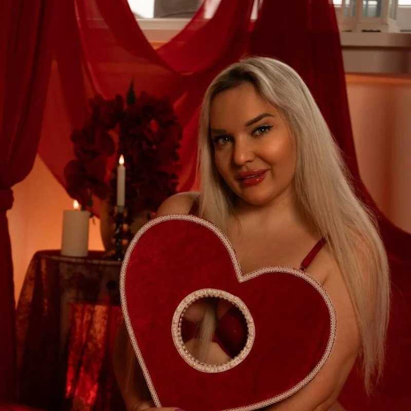 MissyMartinez — FansOnlyX creator profile