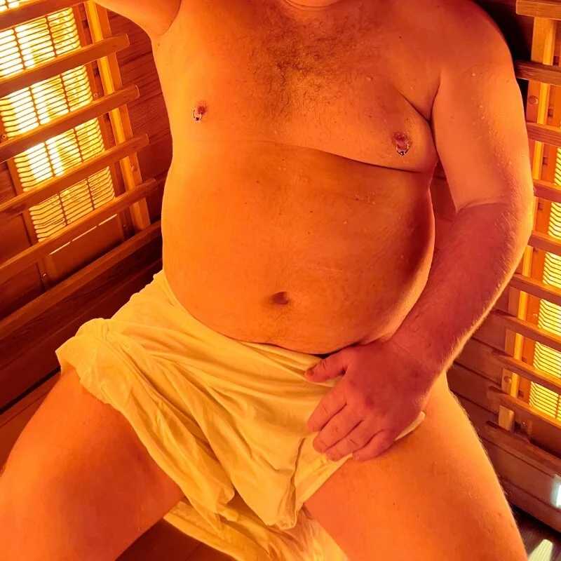 Big_bulky_bear_xl — FansOnlyX creator profile