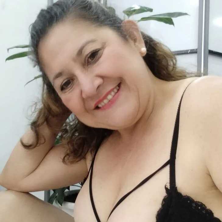 JULIETA_21- — FansOnlyX creator profile