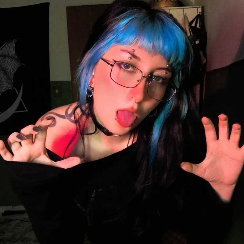 Lola_bunnydoll — FansOnlyX creator profile
