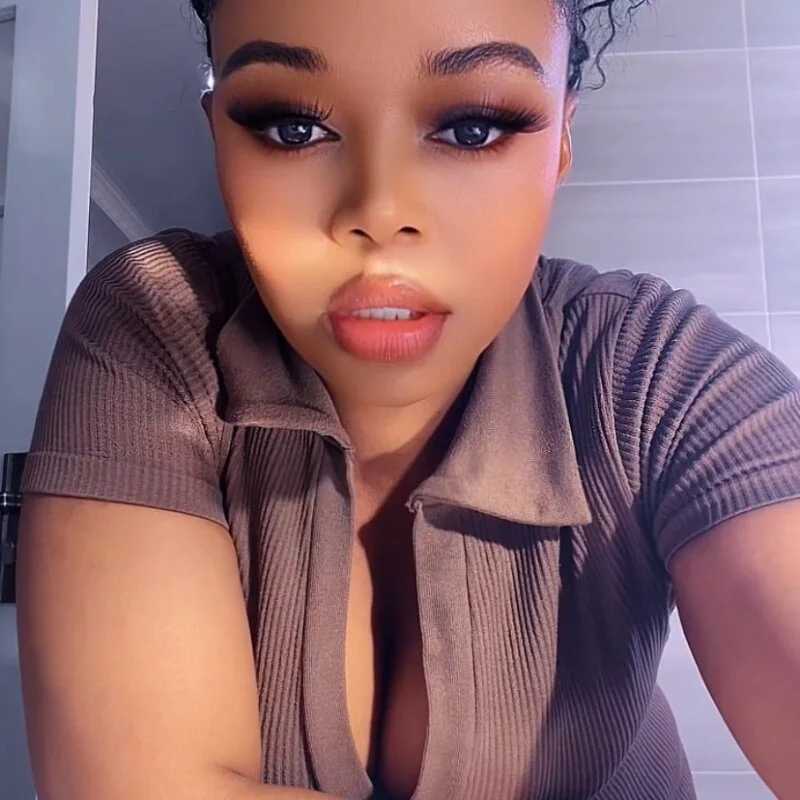bumhoneybitch — FansOnlyX creator profile