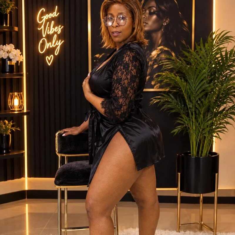 SexyCurves9 — FansOnlyX creator profile
