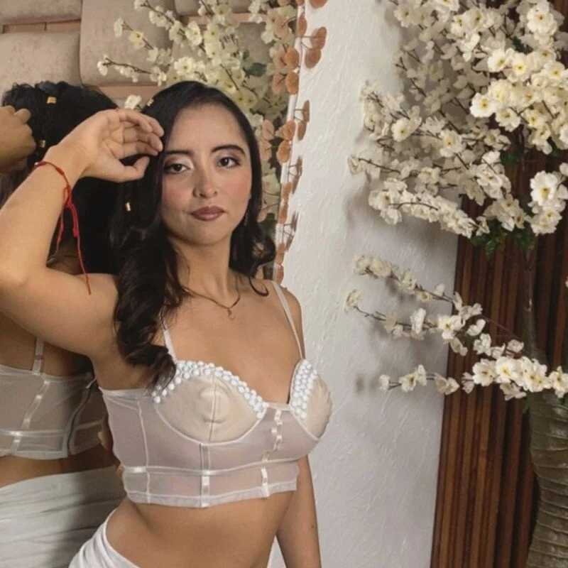 bellaaa_dim — FansOnlyX creator profile