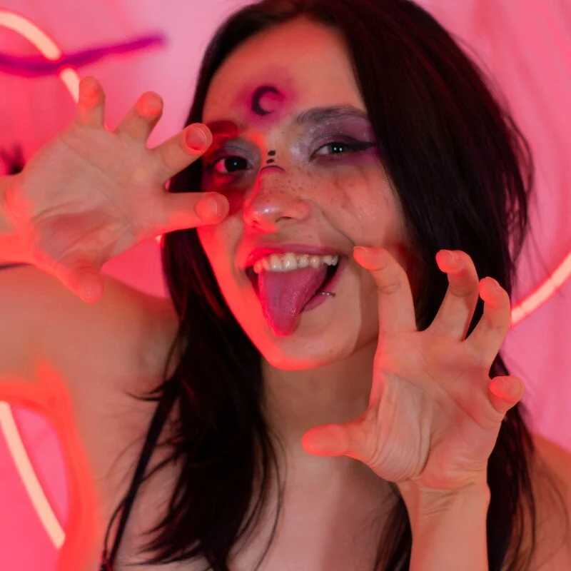 DarcyBlackwood — FansOnlyX creator profile