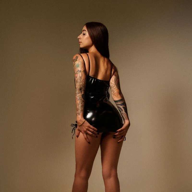 SharonLyn_ — FansOnlyX creator profile