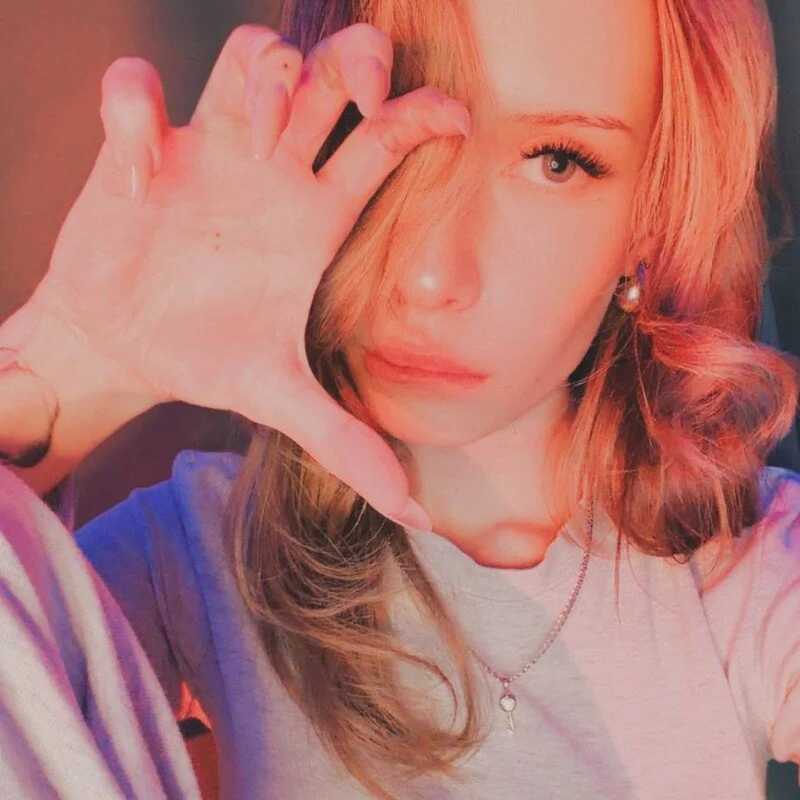 DellaCampbell — FansOnlyX creator profile