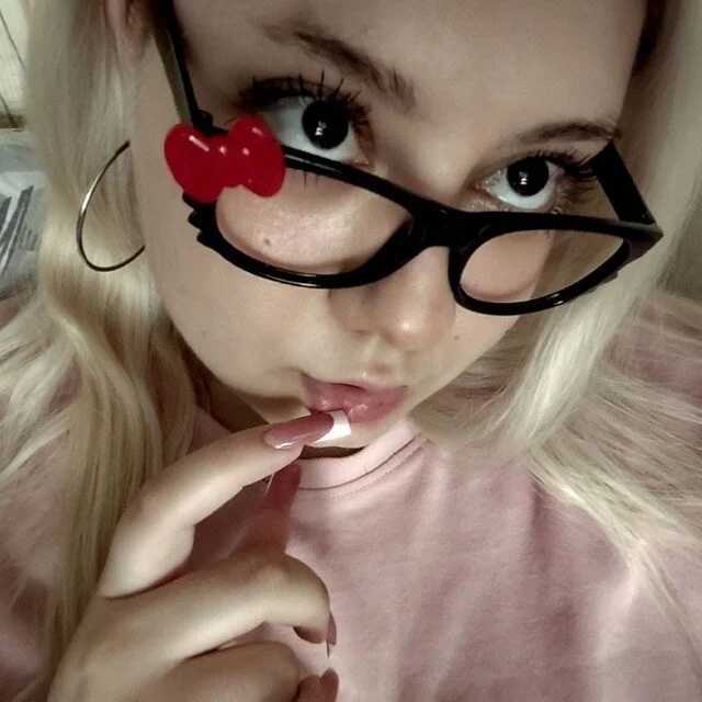 sweetemily99 — FansOnlyX creator profile