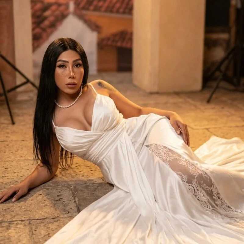 sexybigcum_ — FansOnlyX creator profile