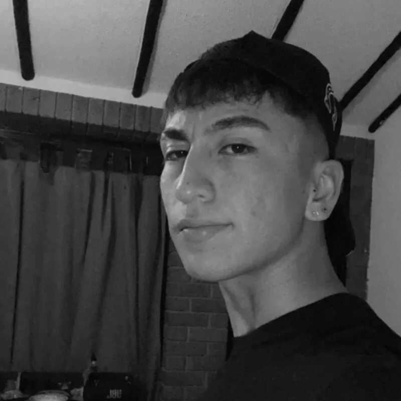 Elcolombianoo — FansOnlyX creator profile
