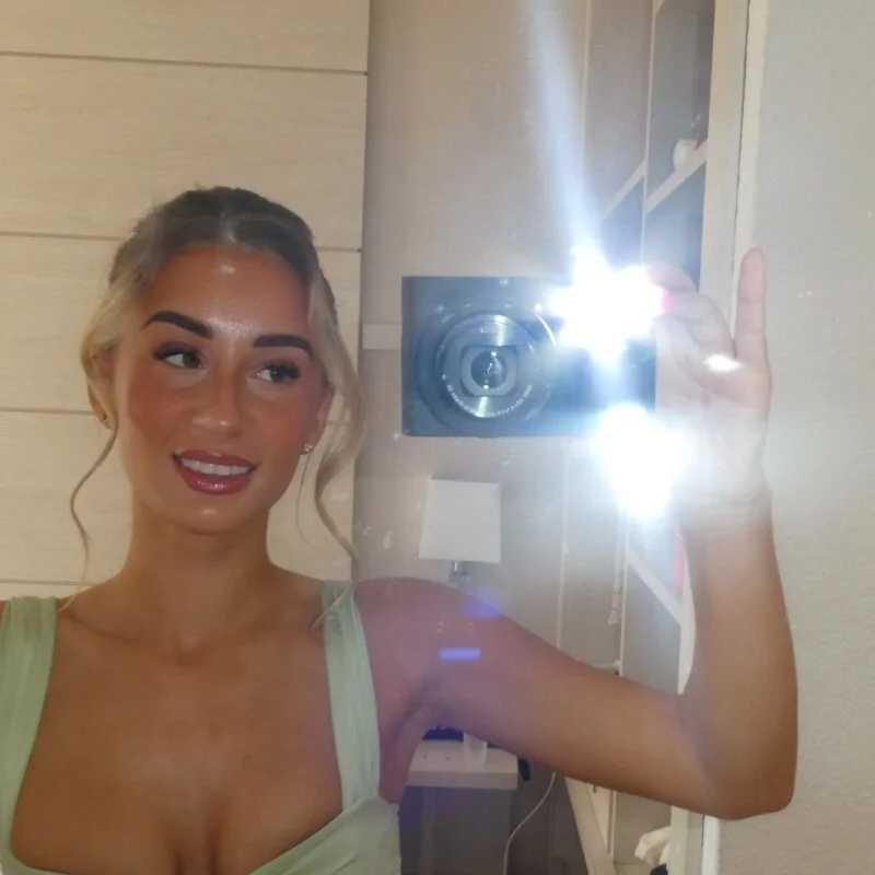 sexysisi01 — FansOnlyX creator profile