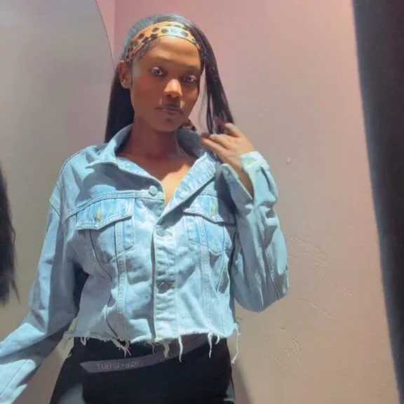 ebonyfoxi — FansOnlyX creator profile