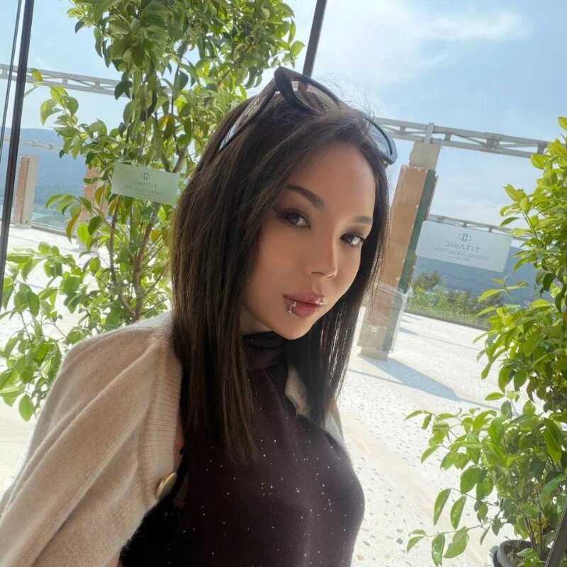 Hella_pretty — FansOnlyX creator profile