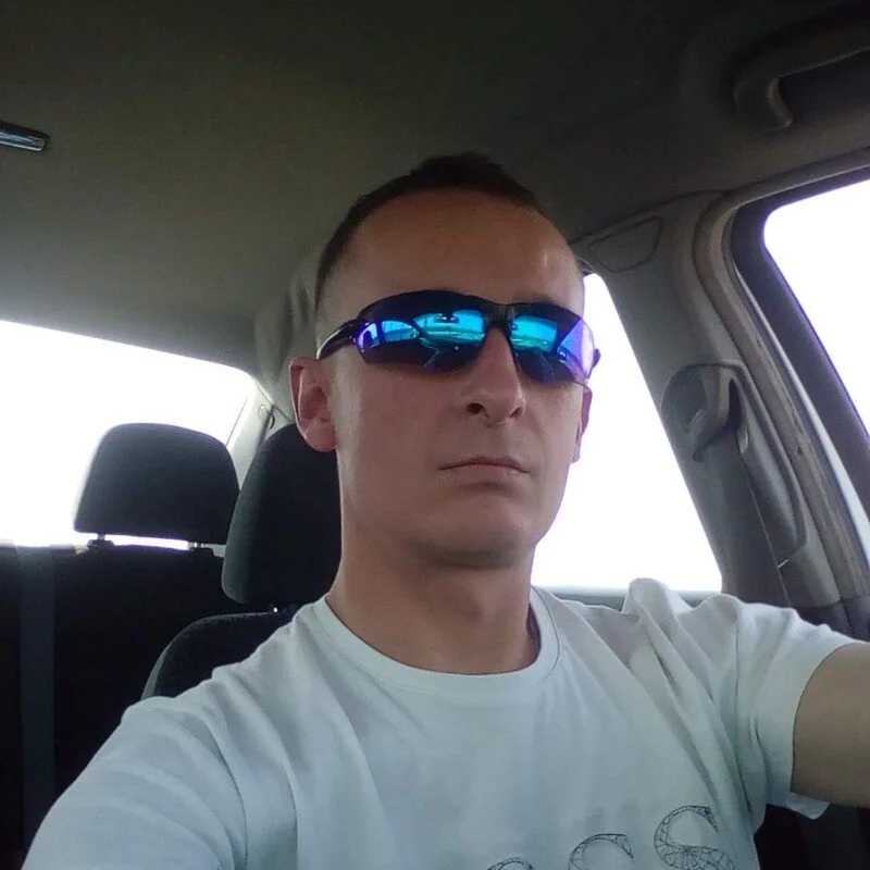 Rodzynek1421 — FansOnlyX creator profile