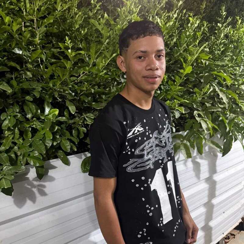 curious_straight_guy — FansOnlyX creator profile