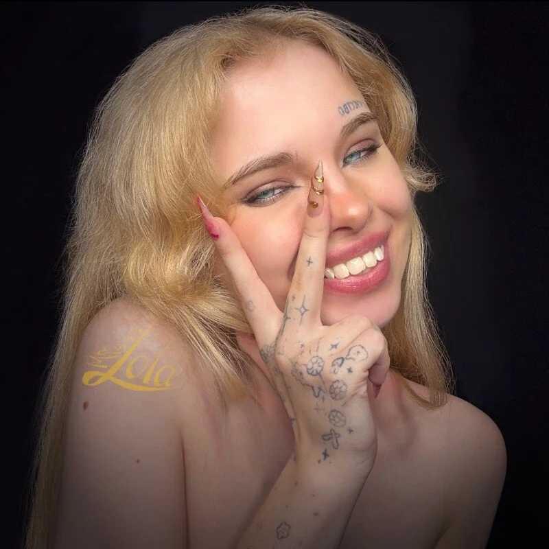 Creatrix_Lola — FansOnlyX creator profile