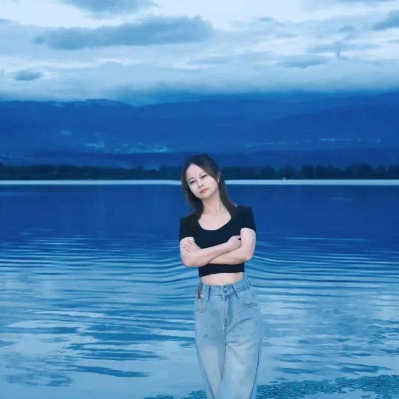 weiwei_1314 — FansOnlyX creator profile