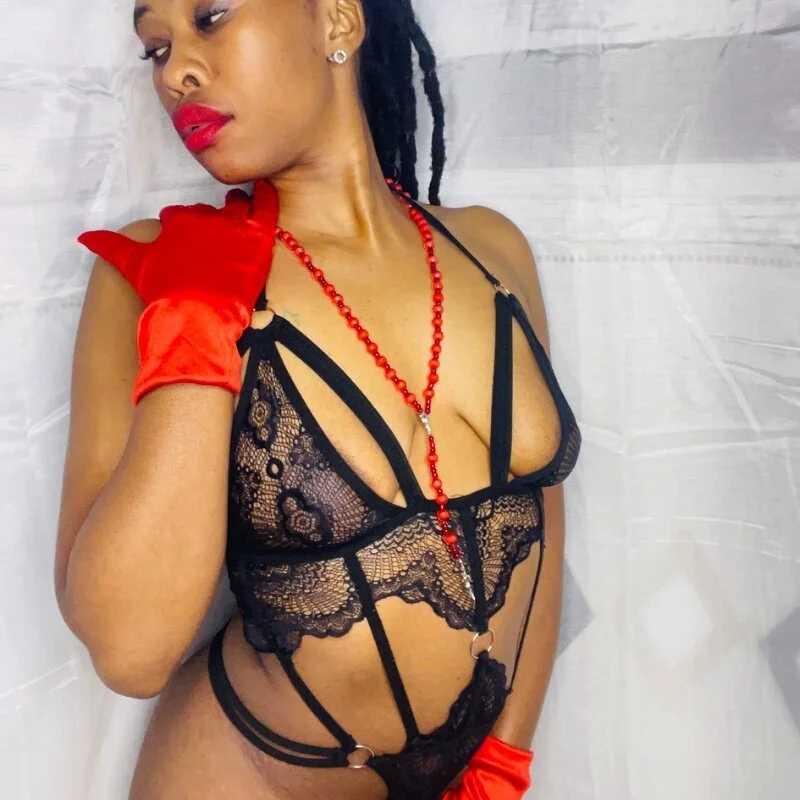 melaninxo — FansOnlyX creator profile