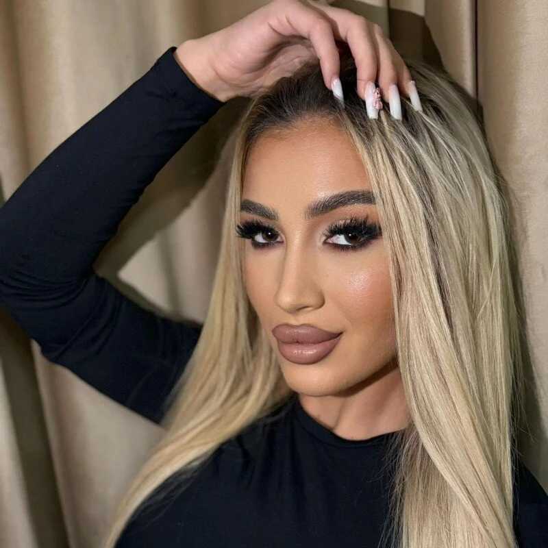 CurvyBlondiee — FansOnlyX creator profile