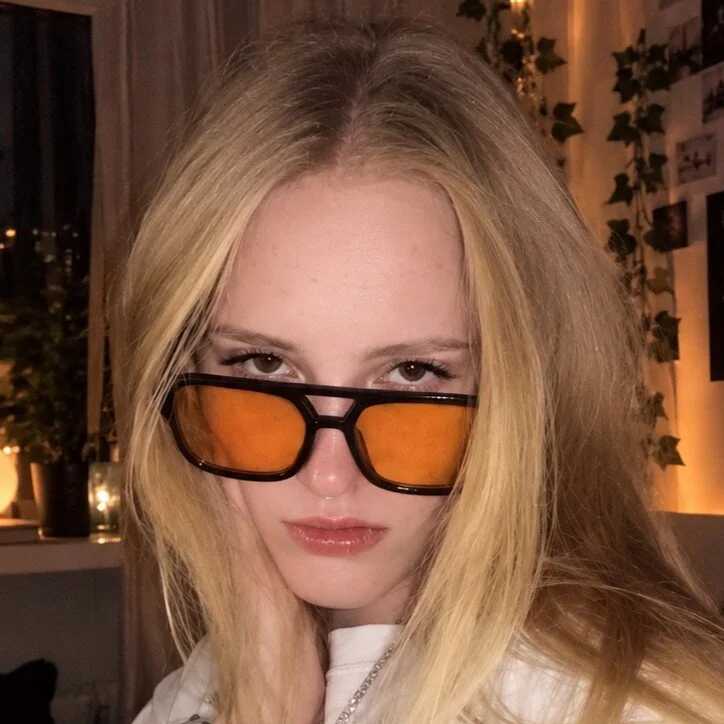 ArianaVellor — FansOnlyX creator profile