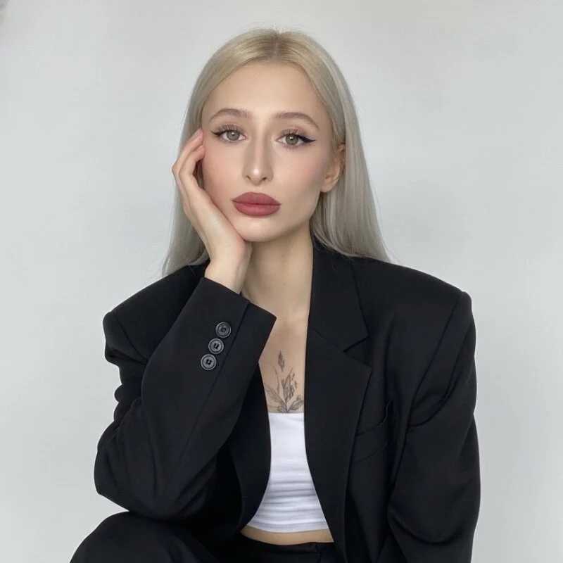 LuxuryBarbie — FansOnlyX creator profile