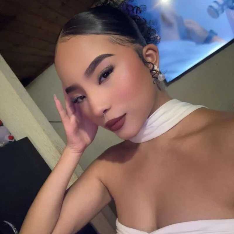 Serenessa_ — FansOnlyX creator profile