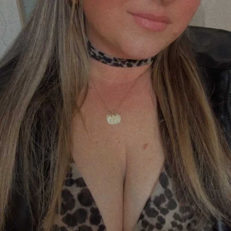 MissElizabethXoXo — FansOnlyX creator profile