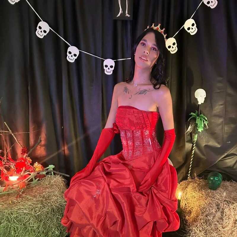 Isadora_hot69 — FansOnlyX creator profile