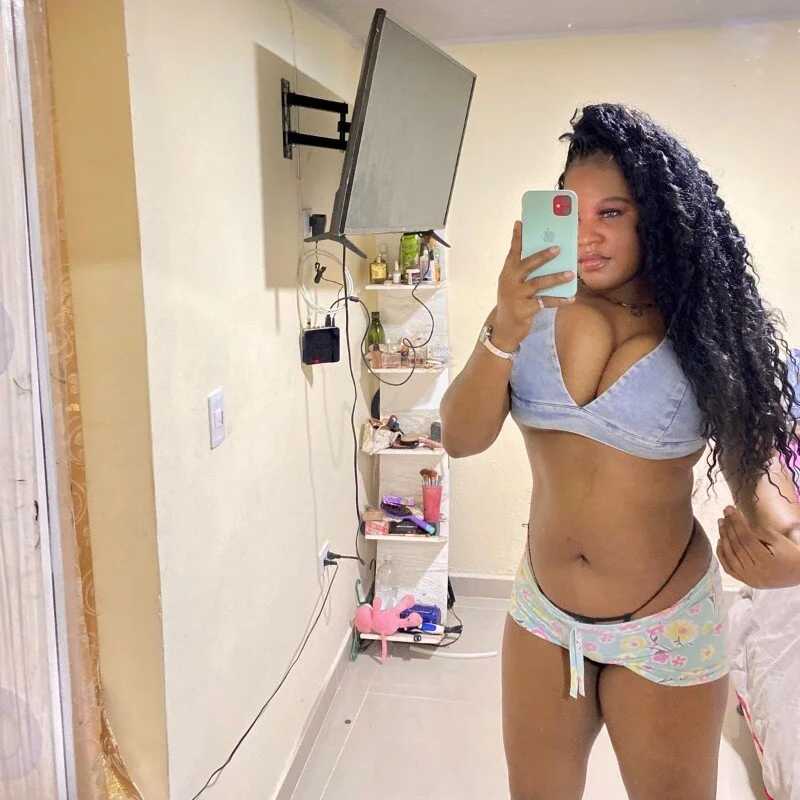 isabella_rossee_ — FansOnlyX creator profile