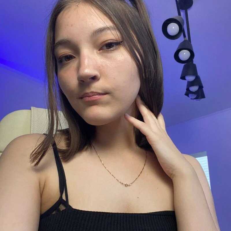 AlisaDevis — FansOnlyX creator profile
