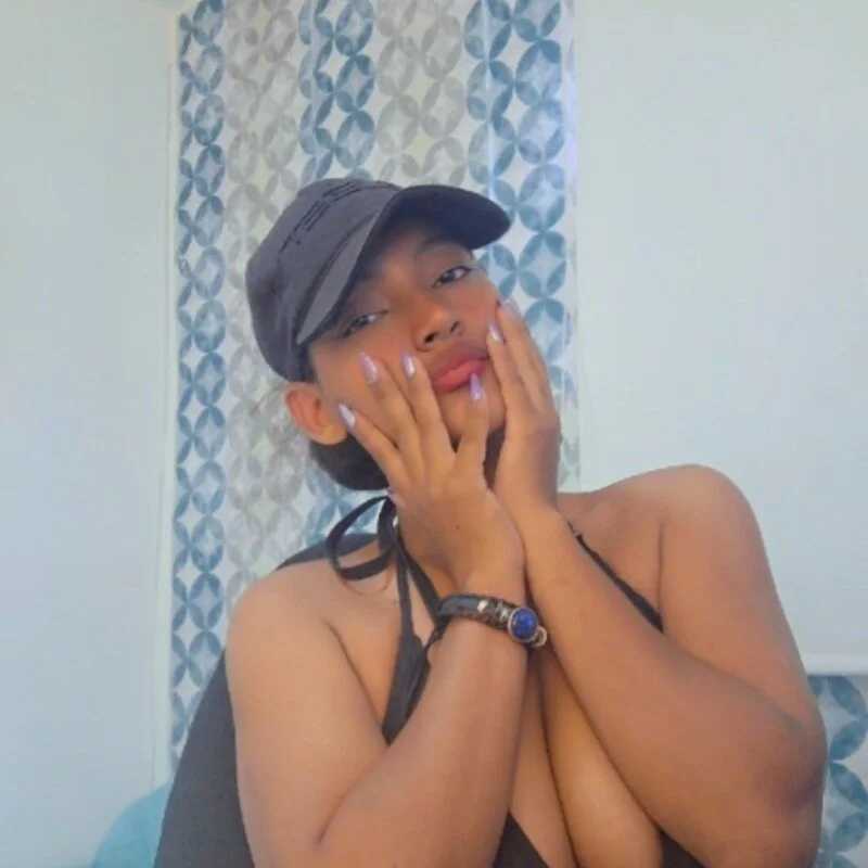 Rubievans22 — FansOnlyX creator profile