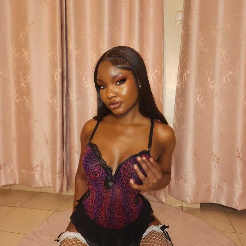 MissNoir — FansOnlyX creator profile